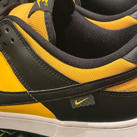Nike Dunk Low ‘reverse goldenrod’ Men’s size 12 - Picture 6 of 7
